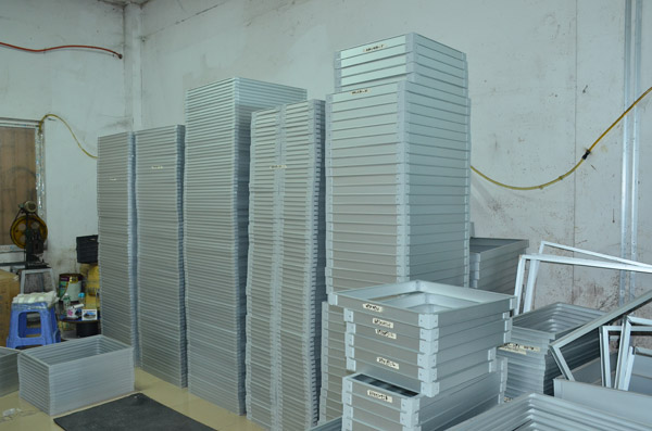 過(guò)濾器生產(chǎn)車間（半成品區(qū)）